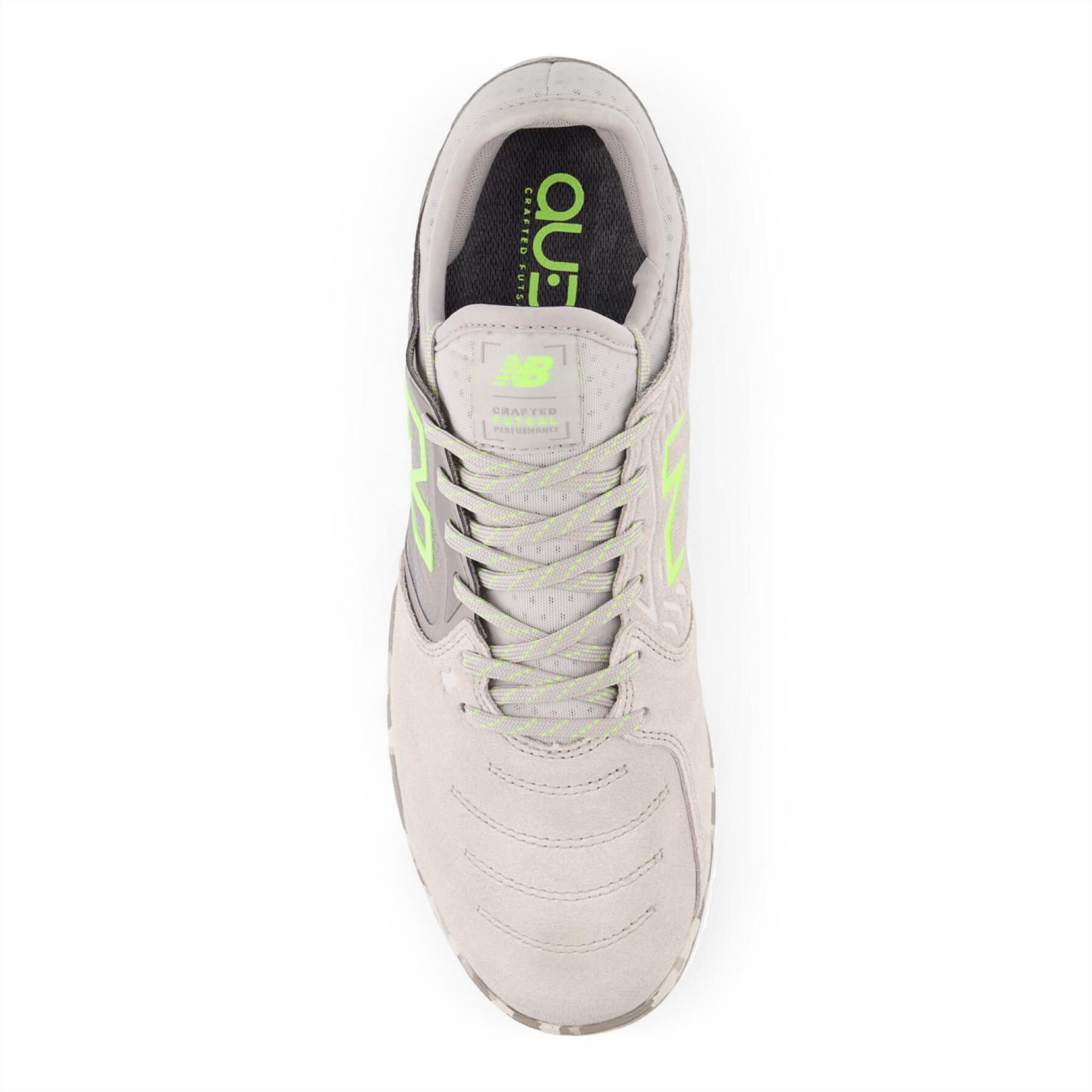 Sapatos de futsal de camurça New Balance Audazo v5+ Pro