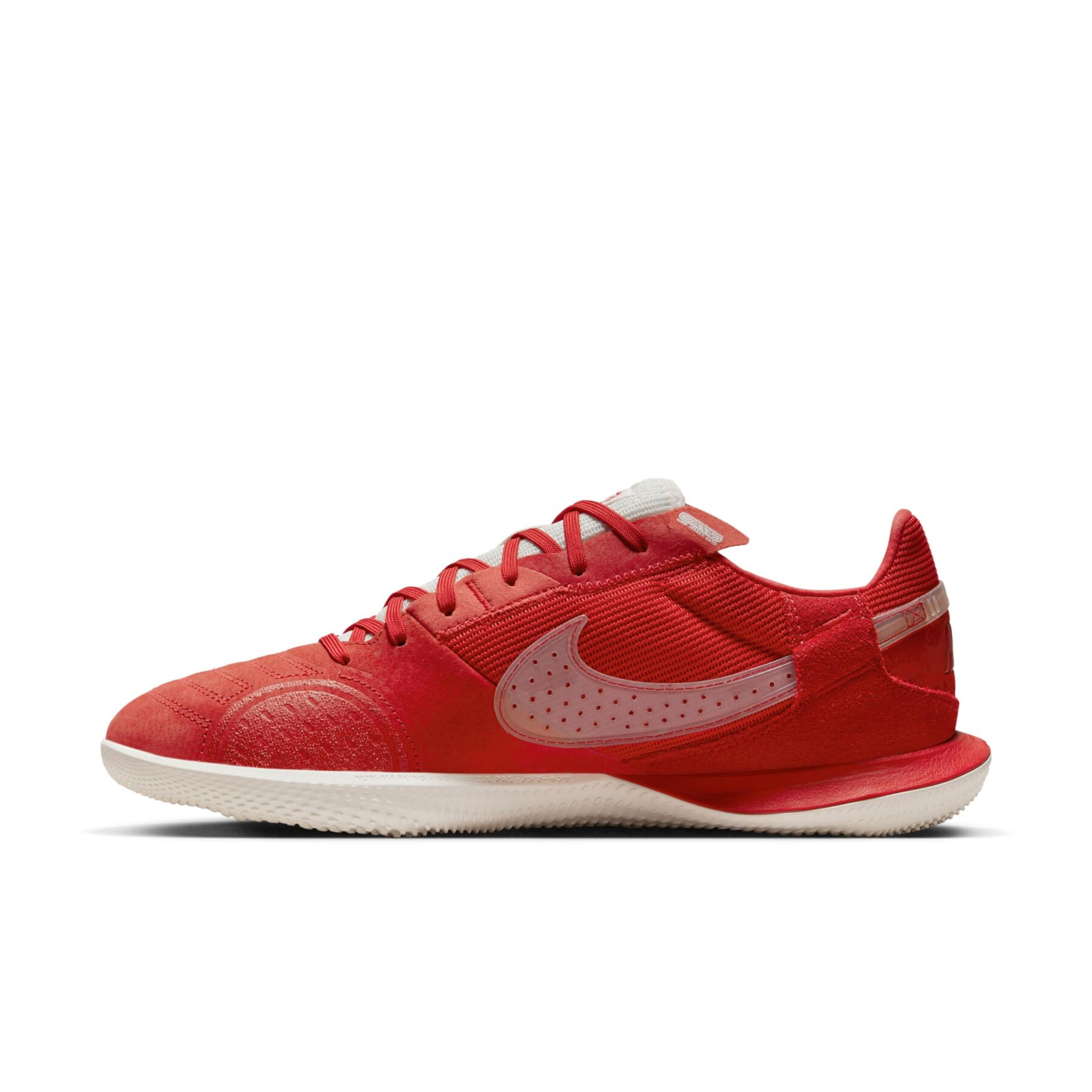 Sapatos de futebol Nike Streetgato