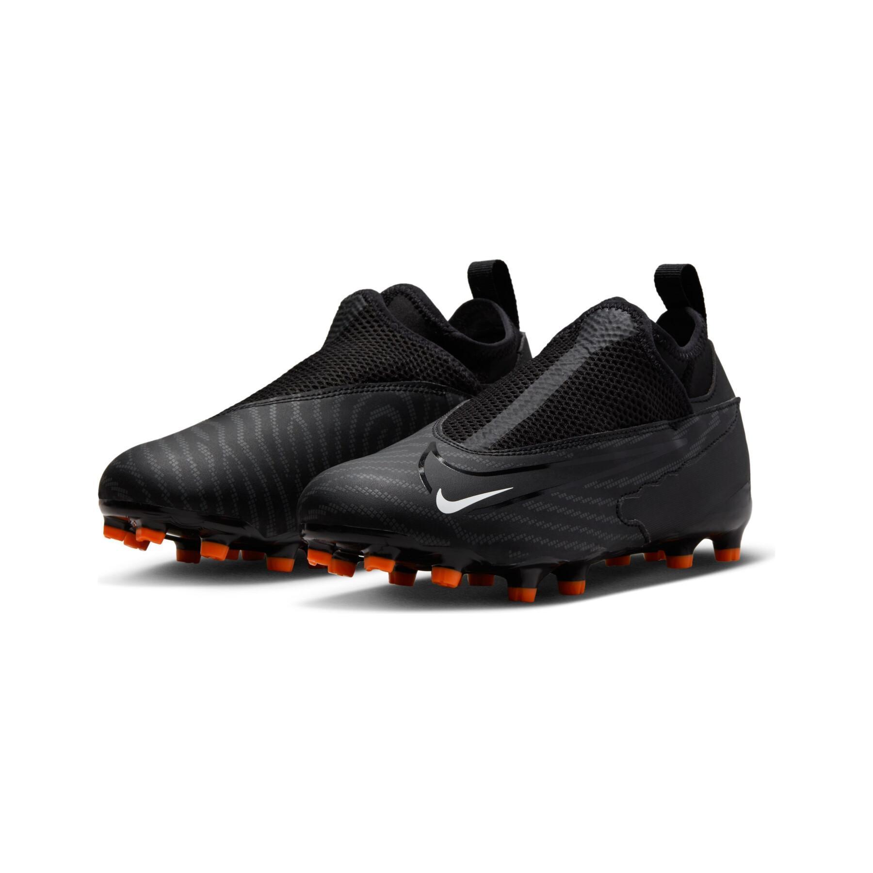 Sapatos de futebol para crianças Nike Phantom GX Academy Dynamic Fit MG - Black Pack