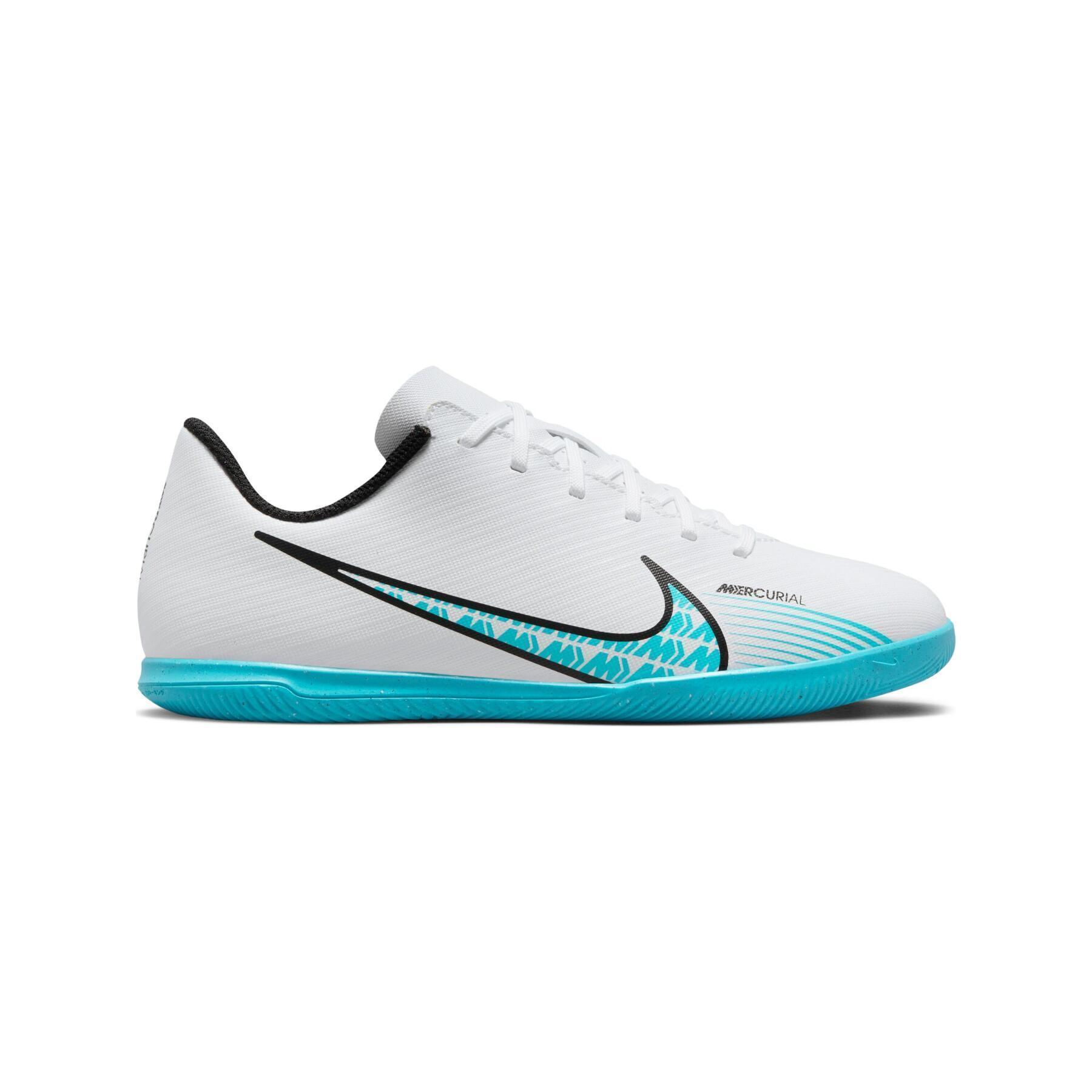Sapatos de futebol para crianças Nike Mercurial Vapor 15 Club IC - Blast Pack