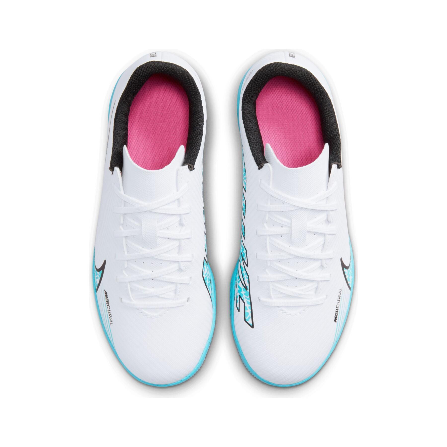 Sapatos de futebol para crianças Nike Mercurial Vapor 15 Club IC - Blast Pack