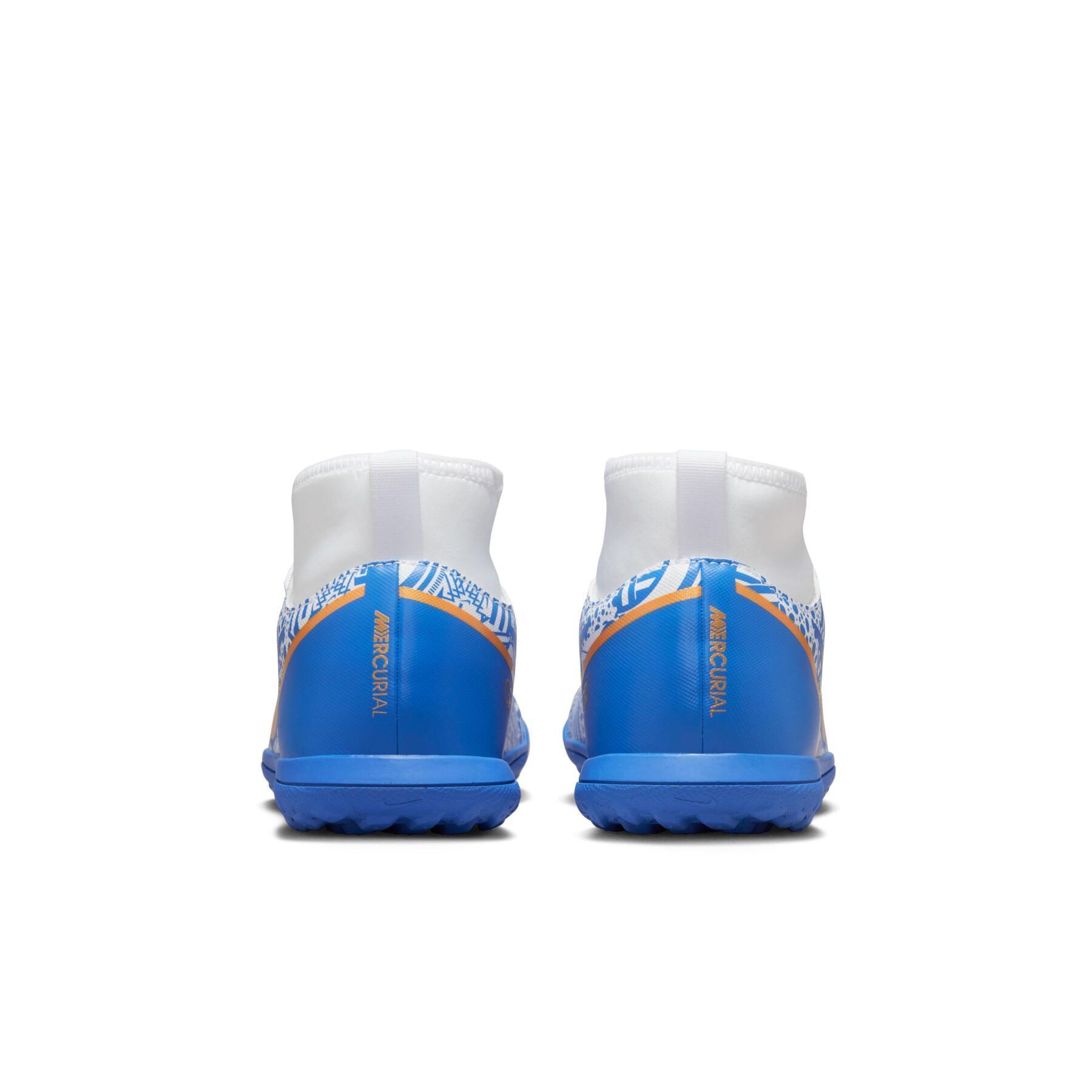 Sapatos de futebol para crianças Nike. Jr. Mercurial Superfly 9 Club CR7 TF