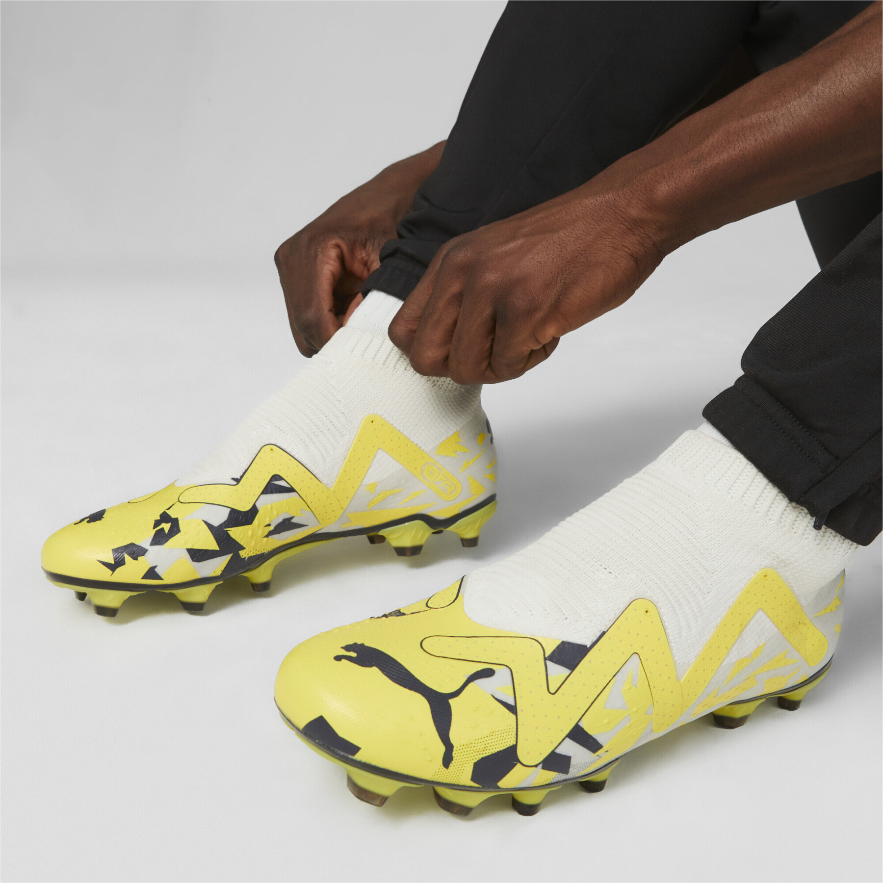 Sapatos de futebol Puma Future Match+ LL FG/AG - Voltage Pack