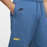 Curta Nike Sport Essentials +