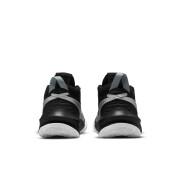 Sapatos de interior para crianças Nike team hustle d 10